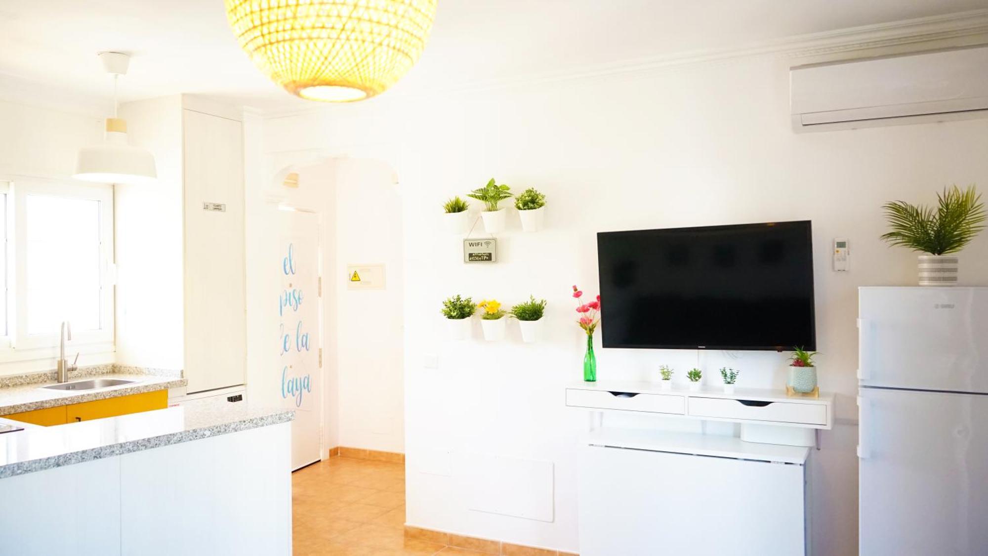 Precioso Apartamento Recien Reformado En เนร์คา ภายนอก รูปภาพ