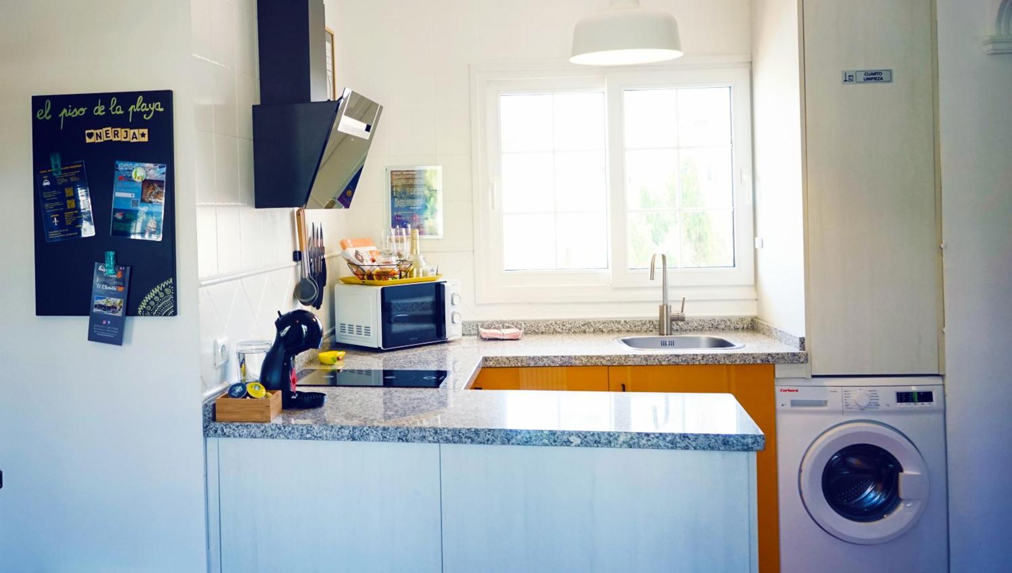 Precioso Apartamento Recien Reformado En เนร์คา ภายนอก รูปภาพ